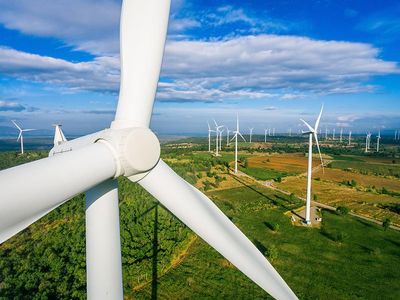 Tilting at windmills: Seeking competitive advantage in turbines