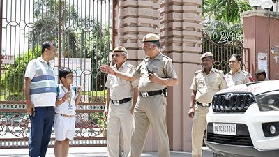 Delhi Police appeals to not believe in false messages on bomb threat received by schools