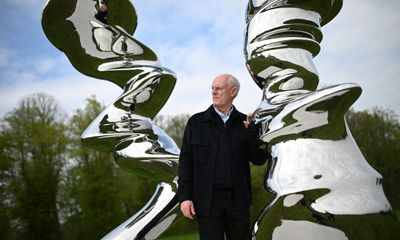 ‘They look sad’: Tony Cragg scraps audio guides for Castle Howard exhibition