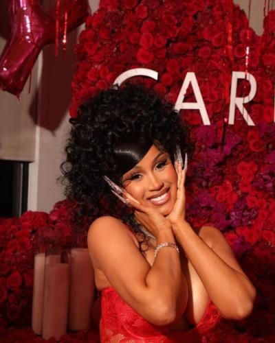 Cardi B Arrives Late To Knicks Game Due To Wardrobe Malfunction