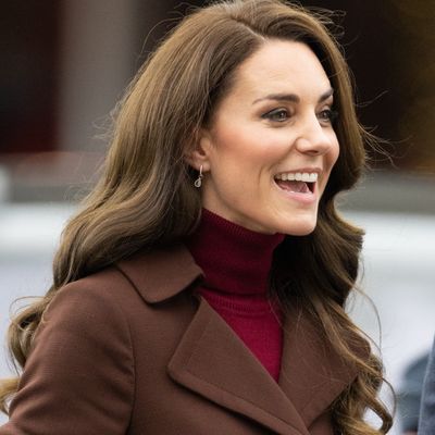 Princess Kate Refuses to Be Anything But “Resolutely Cheerful” Around Her Kids Prince George, Princess Charlotte, and Prince Louis, Royal Author Says