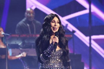 Cher says men her age are "all dead"