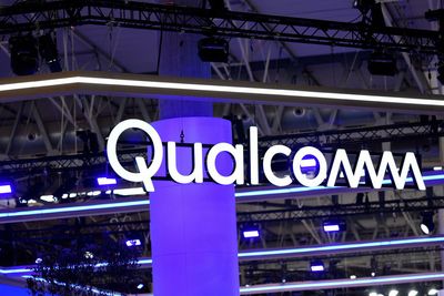 Qualcomm Stock Rises After Earnings Beat, Dividend News
