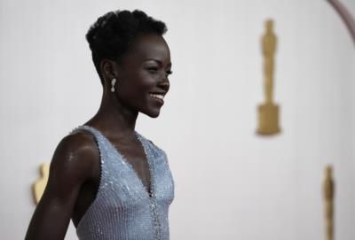 Lupita Nyong'o: A Captivating Display Of Style And Grace