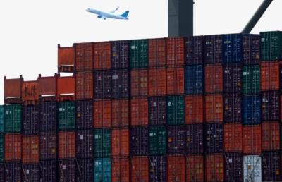 US Trade Deficit Slightly Narrows In March