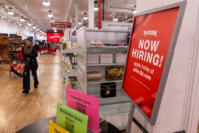 US Jobs Report Signals Possible Turning Point For Economy