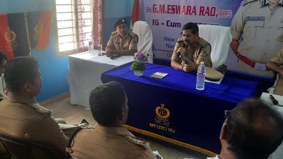 IG reviews RPF’s functioning in delta districts