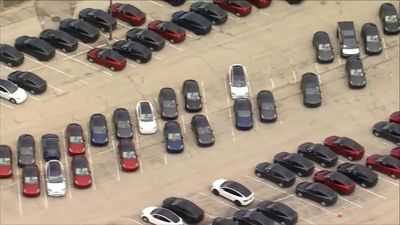 Hundreds Of Teslas Are Piling Up In A Vacant Mall Parking Lot