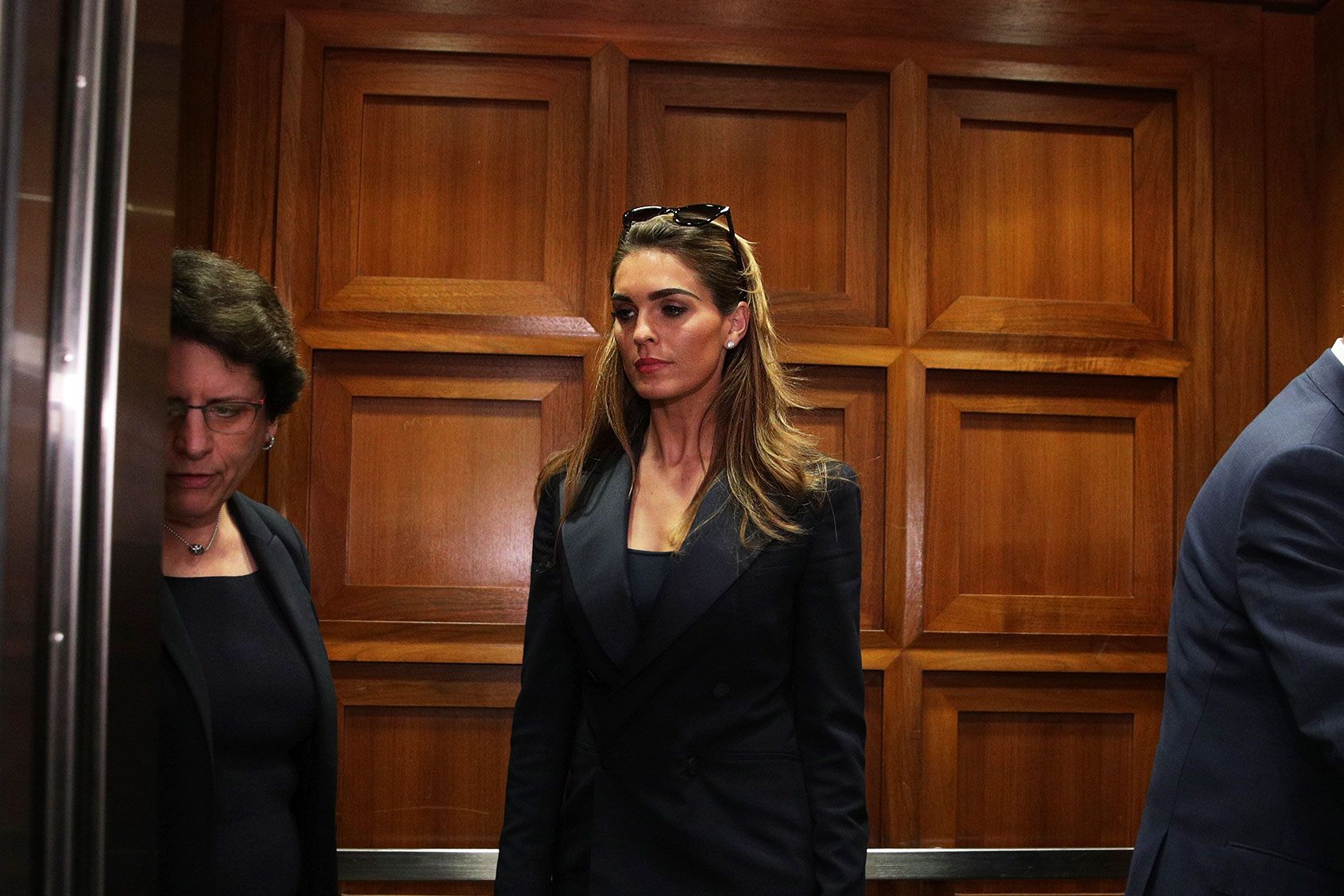 Hope Hicks cries during Trump trial