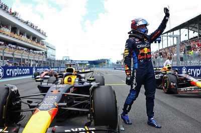 F1 Miami GP: Verstappen wins sprint from Leclerc; Hamilton penalised