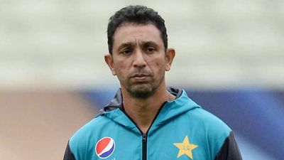Azhar Mahmood to coach Pakistan against Ireland and England until Gary Kirsten joins
