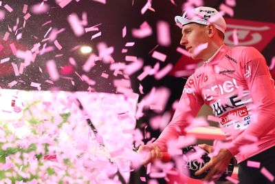 Who is leading the Giro d’Italia 2024 after stage 6?
