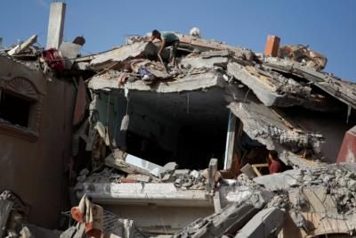 Gaza Ceasefire Talks In Cairo Amid Israeli Strikes