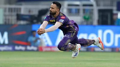 WATCH: Super RaMan! Ramandeep Singh pulls off a stunner; Mitchell Starc, Andre Russell's reactions are priceless