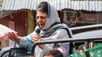 Mehbooba served notice for 'using child' to seek votes