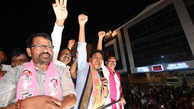 KTR faults Revanth Reddy for making Rahul Gandhi ‘lie’ about promises