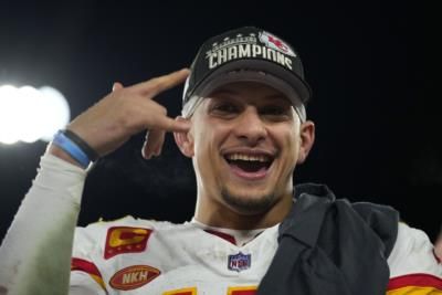 Patrick Mahomes Parties With Lebron James And Other Celebrities In Miami