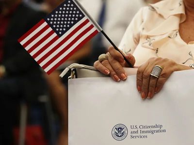 Diversity Visa Lottery 2025: Check your initial selection status online