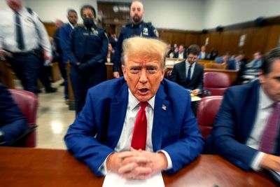 Expert: Trump lawyers set up "fall guy"