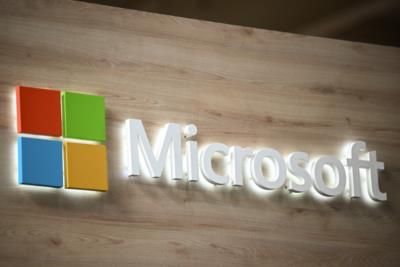 Microsoft Develops New AI Model To Compete With Google