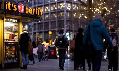 Germans grill Olaf Scholz over soaring cost of doner kebabs