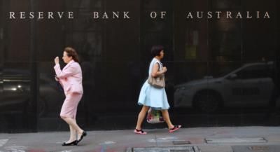 Australia Central Bank Raises Inflation Forecasts, No Rate Cuts