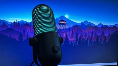 Razer Seiren V3 Chroma review: "RGB does have a function here"