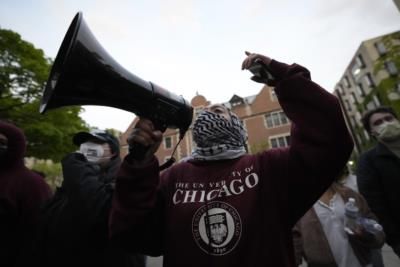 University Of Chicago Professor Denounces Police Raid On Protest