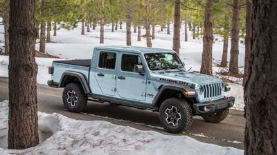 Jeep Gladiator 4xe Plug-In Hybrid Coming In 2025