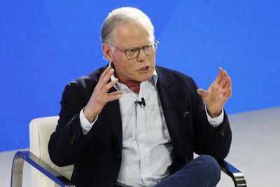 David Zaslav Sidesteps NBA and Paramount M&A Questions at Milken Conference, Bombastically Declares That Exec Pay Should Align With Stock Price