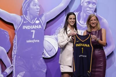 WNBA Introduces Full-Time Charter Flights For Teams