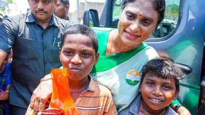 Sharmila criticises maternal uncle for ‘poor development’ in Kamalapuram