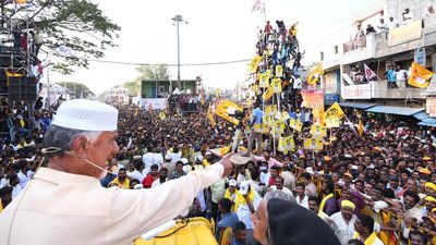 Jagan made a pact with Delhi to save him from criminal cases, says Naidu