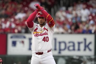 Cardinals Catcher Willson Contreras Suffers Broken…