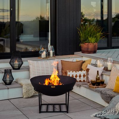 Can you use a fire pit on decking? It all depends on the type of decking you have, according to experts