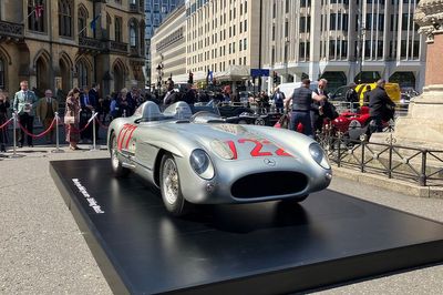 F1 champions remember Stirling Moss at London's Westminster Abbey