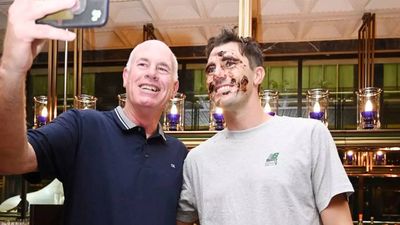 Australian skipper Pat Cummins celebrates 31st birthday with father