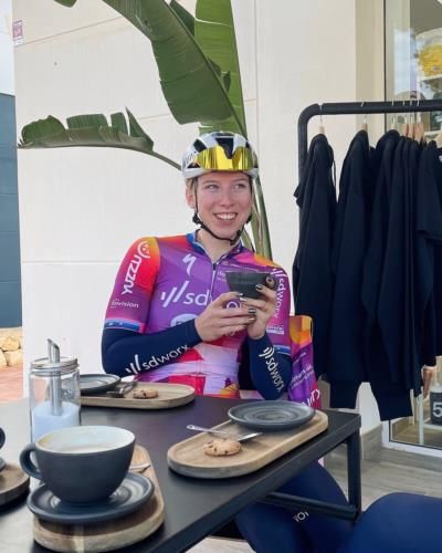 Lorena Wiebes: Cycling Enthusiast Finds Peace In Coffee Break