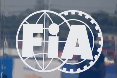 First FIA CEO Robyn announces departure