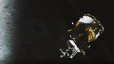 China's Chang'e 6 mission to collect samples of the far side of the moon enters lunar orbit (video)