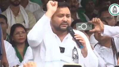 Will thwart BJP-led NDA govt's attempt to change Constitution: RJD's Tejashwi in Jharkhand