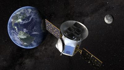 NASA's TESS spacecraft resumes exoplanet hunt after recovering from glitch