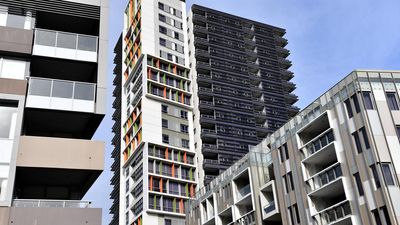 Wealthy council to fight flagship housing plan in court