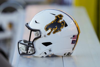 MSU football reportedly in contact with Wyoming transfer DL Gavin Meyer