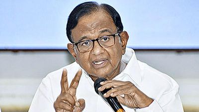 PM Modi ‘blatantly racist’ by bringing in skin colour in poll debate: Chidambaram