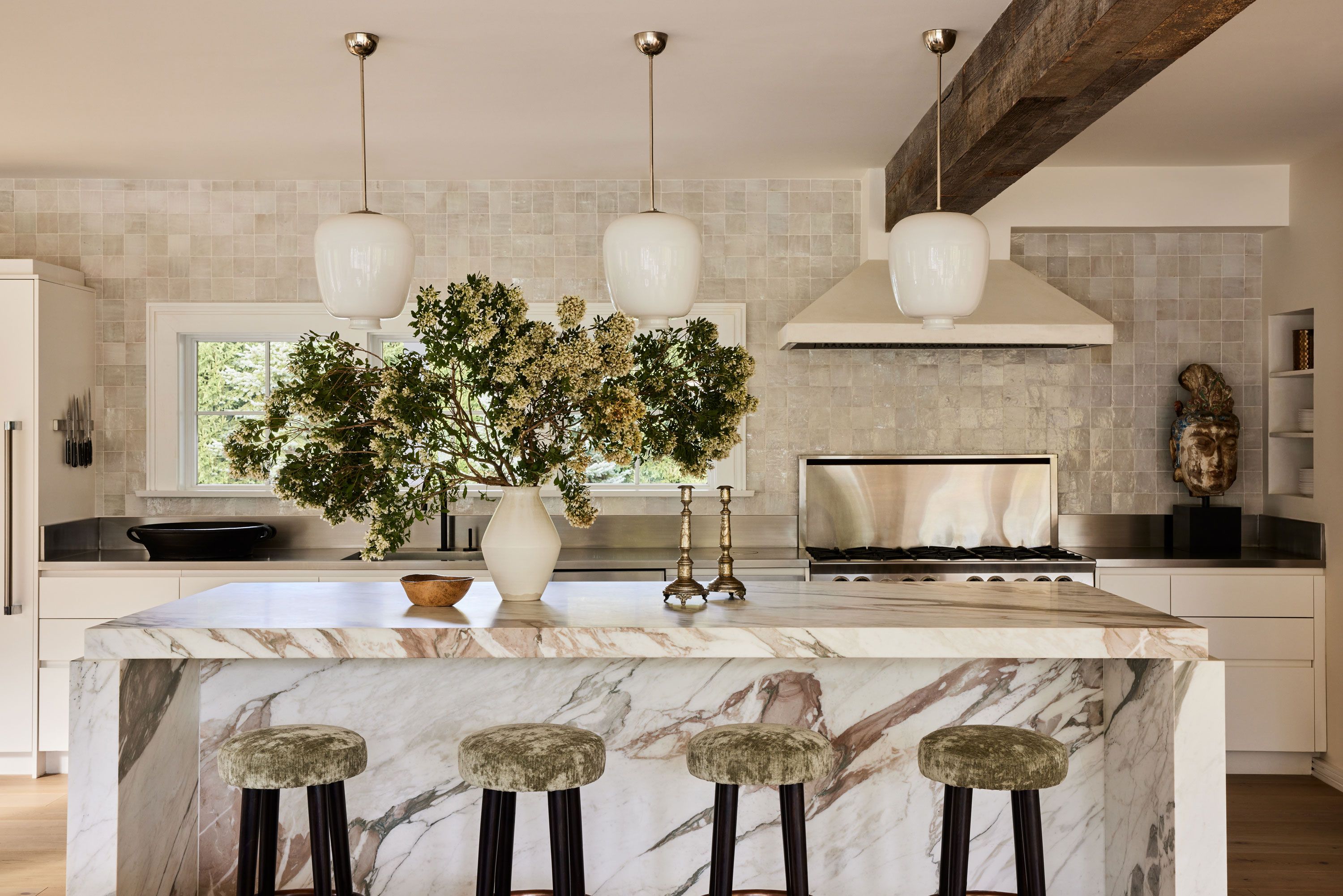 When This Interior Designer Sold Her Connecticut Home,…