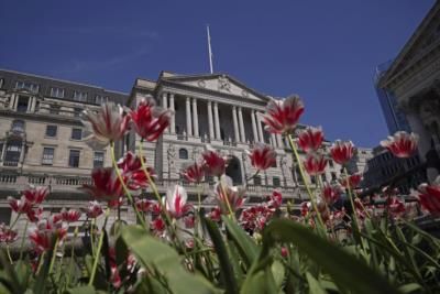 Bank Of England Hints At Possible Interest Rate Cut