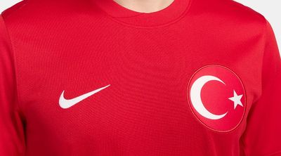 The Turkey Euro 2024 away kit is a little basic - but that doesn't mean it's not brilliant