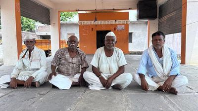 ‘Bitter’ sugarcane workers from drought-stricken Marathwada hold little hope from Lok Sabha poll