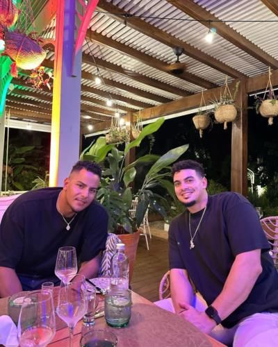 Willy Adames And Friends: Creating Lasting Memories Through Travel